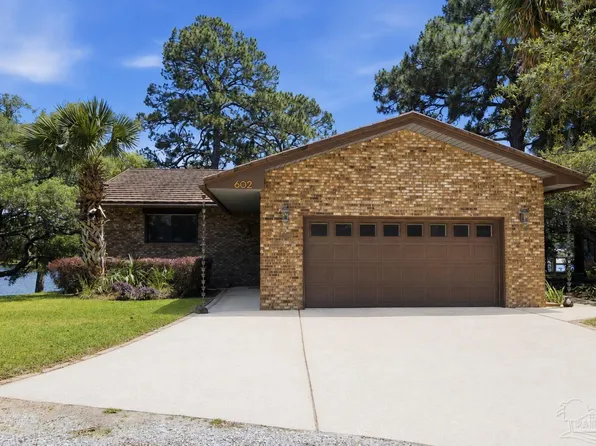 602 Cinco Terrace Ln, Fort Walton Beach, FL 32547
