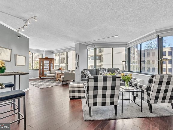 5th image of 2001 Hamilton St APT 401