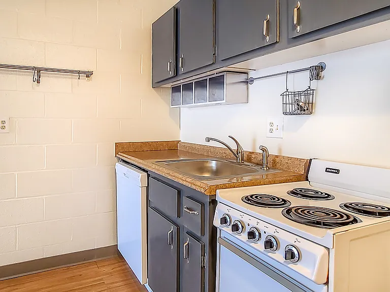 Stewart Apartments - Portland Oregon - Kitchenette