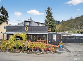 8 Fairgrounds Rd, Skamokawa, WA 98647