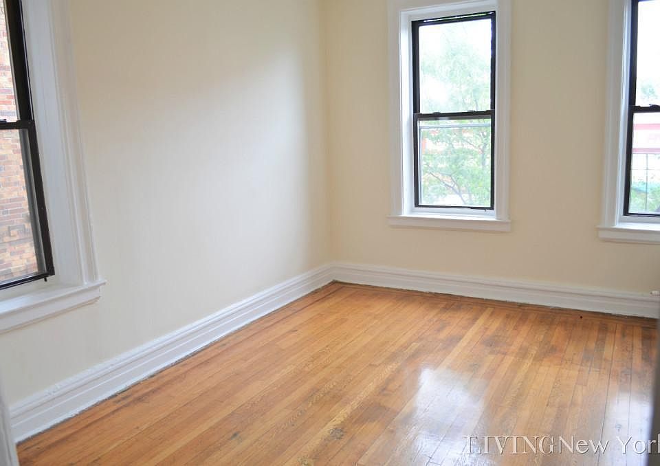 2nd image of 4706 46th St #4C