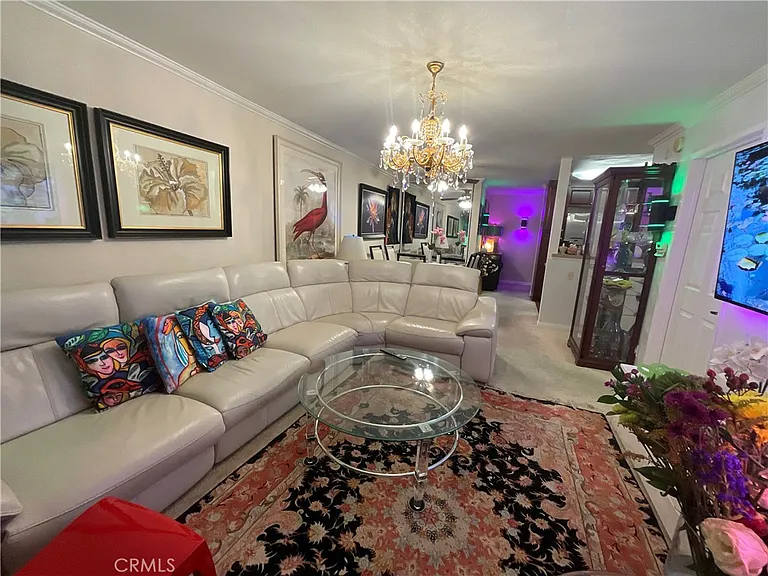 21520 Burbank #211 — Photo 29