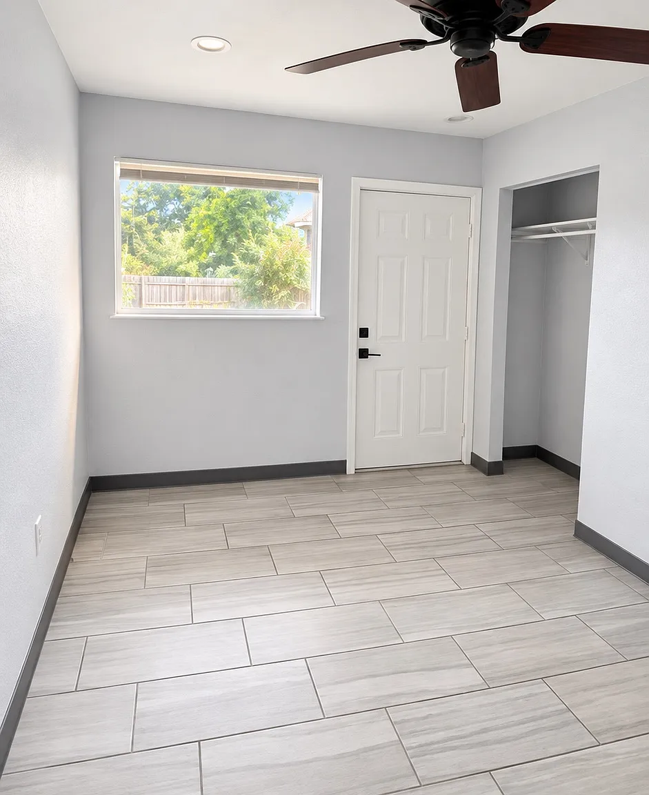 2 bed, 1.5 bath, 800 sqft, $1,399 — Photo 1