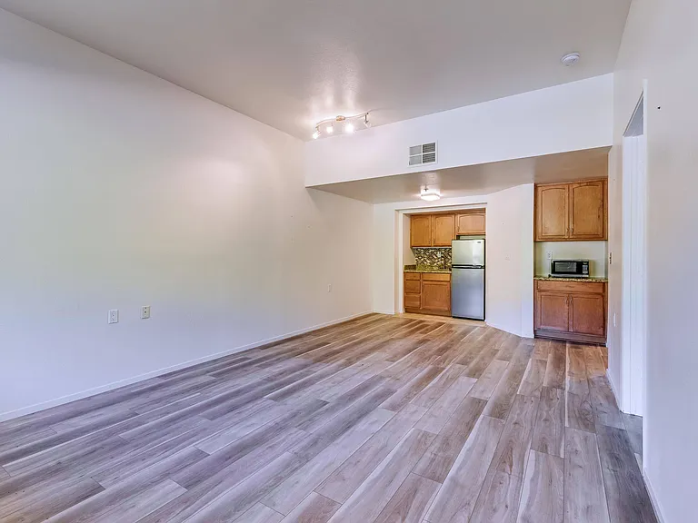 Legacy Hills at Poway 55+ — Photo 17