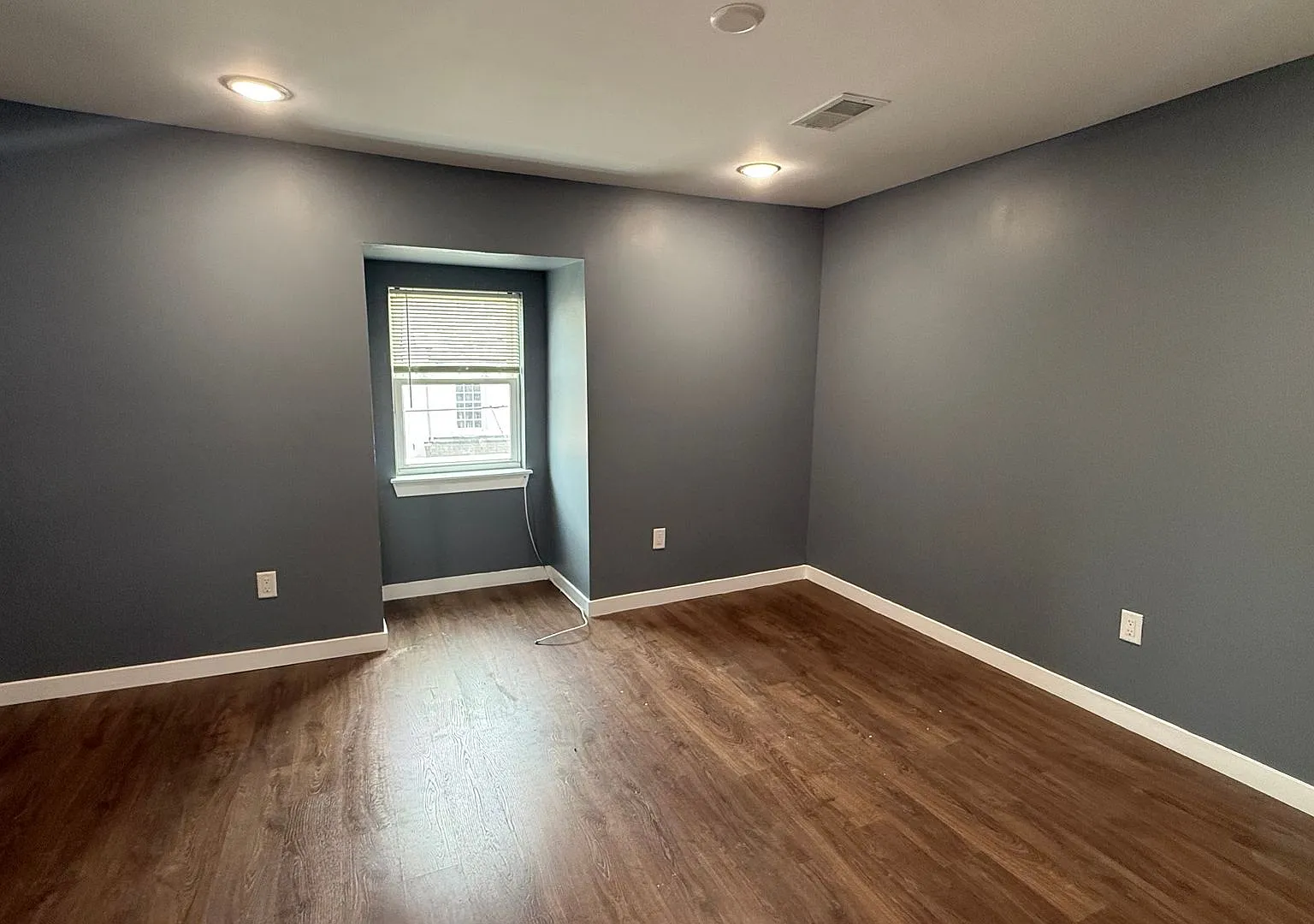 21 E. Schoolhouse Ln. — Photo 3
