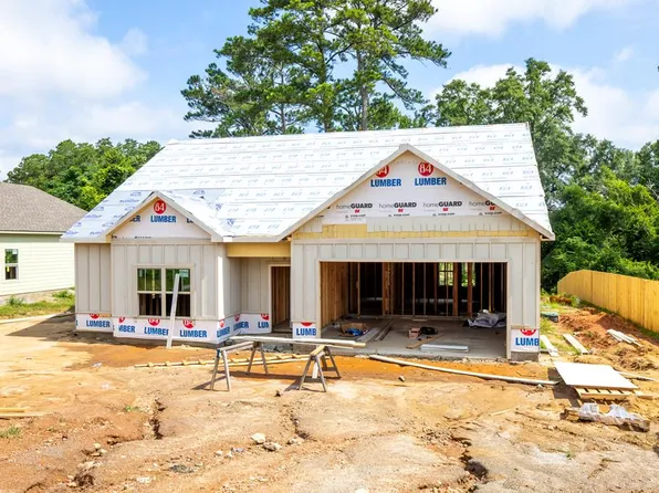 1352 Lee Road 219, Phenix City, AL 36870