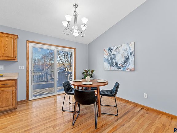 5th image of 1300 E 62nd St
