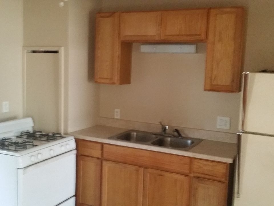 2nd image of 204 W Park Ave