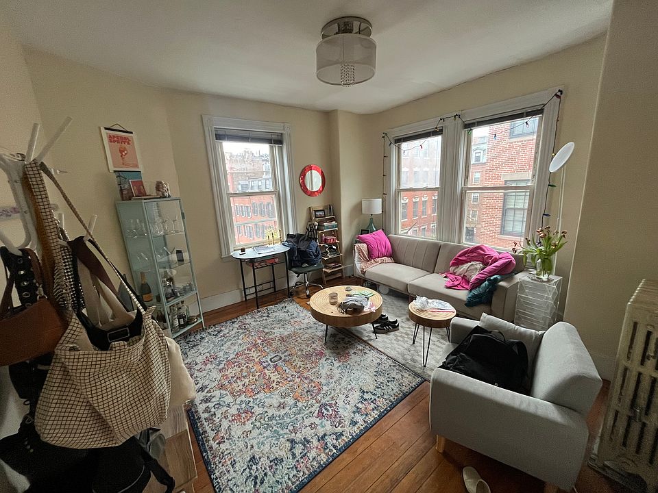 1st image of 108 Myrtle St APT 14