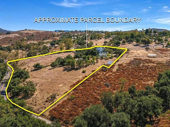 4th image of 24665 Rancho Santa Teresa Dr