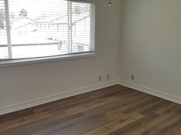 5th image of 2328 Canyon Park Dr