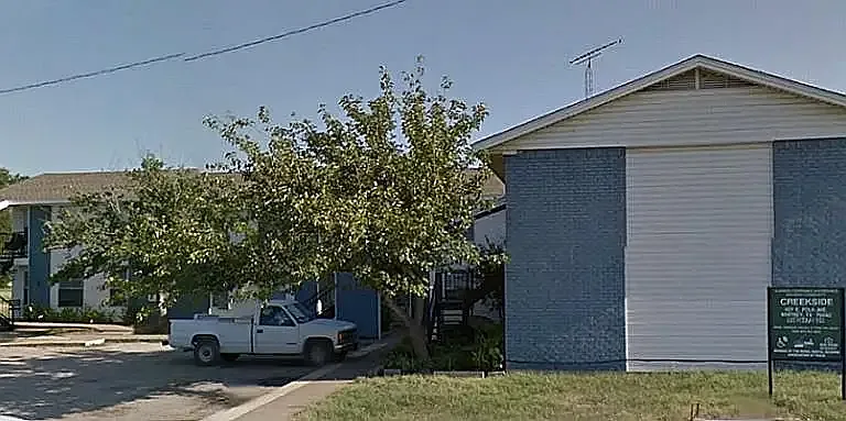 401 E Polk Ave — Photo 3