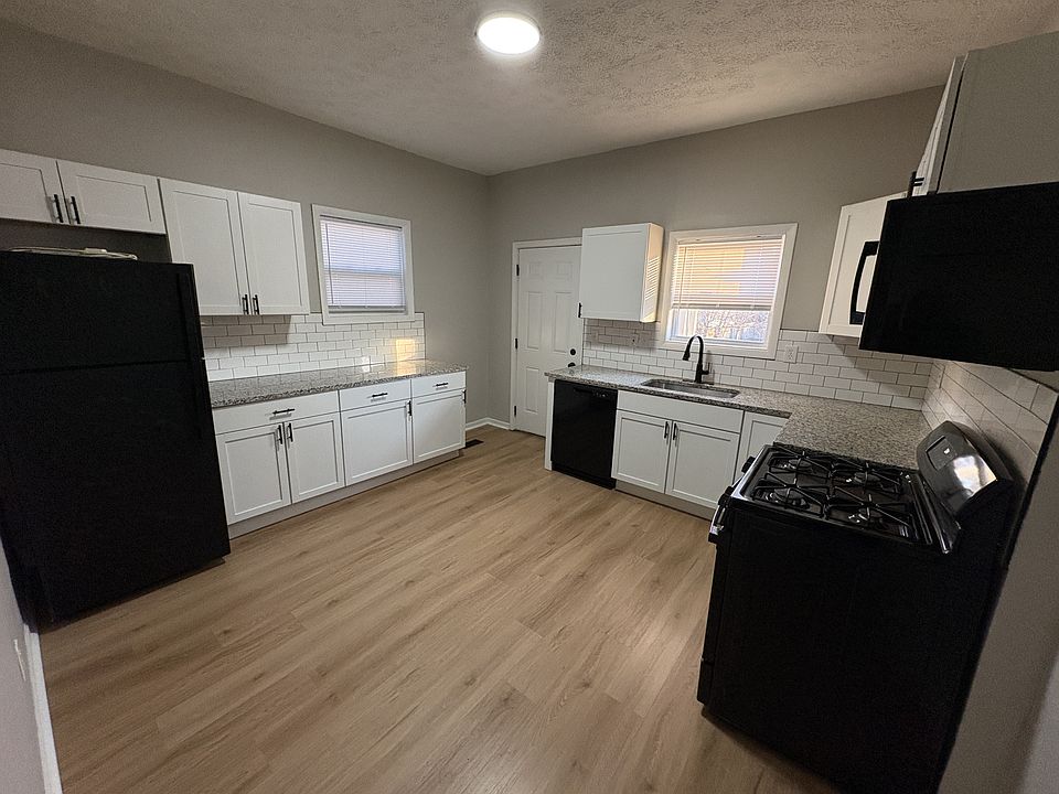 1st image of 855-857 W Rich St #855