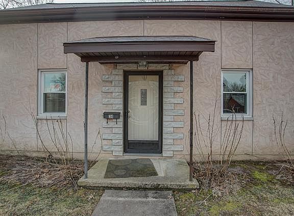 4th image of 34 W George St