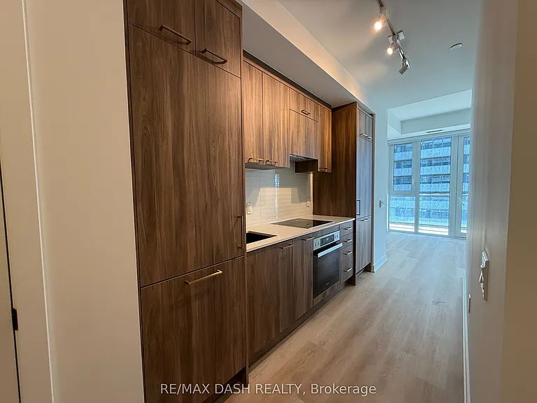 628 Church St #4402 — Photo 14