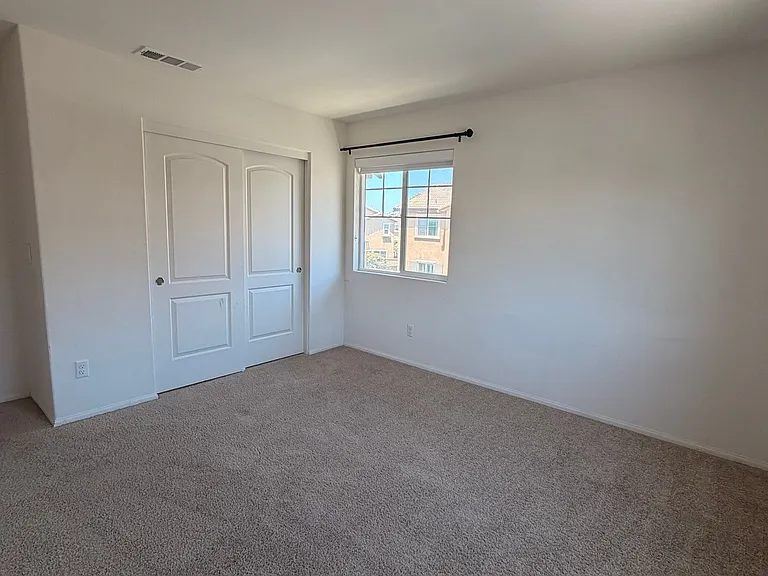 5474 Starlight Pl — Photo 9