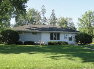 1201 92nd St E, Bloomington, MN 55425