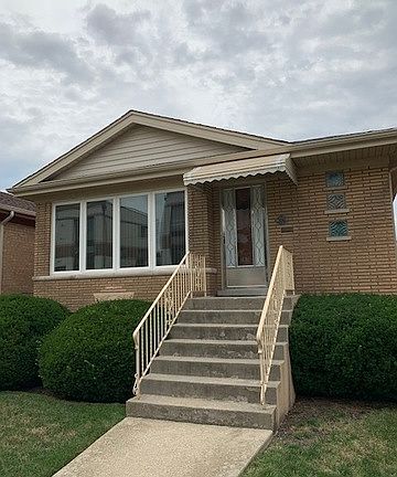 3rd image of 3041 N Nashville Ave