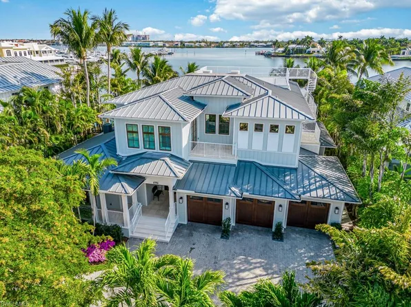 696 15th AVE S, NAPLES, FL 34102