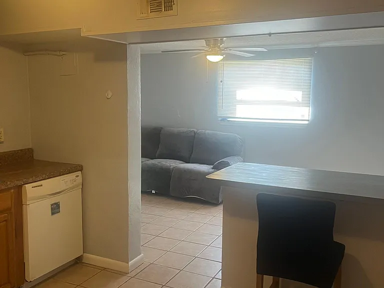 10437 Gailwood Cir E — Photo 5
