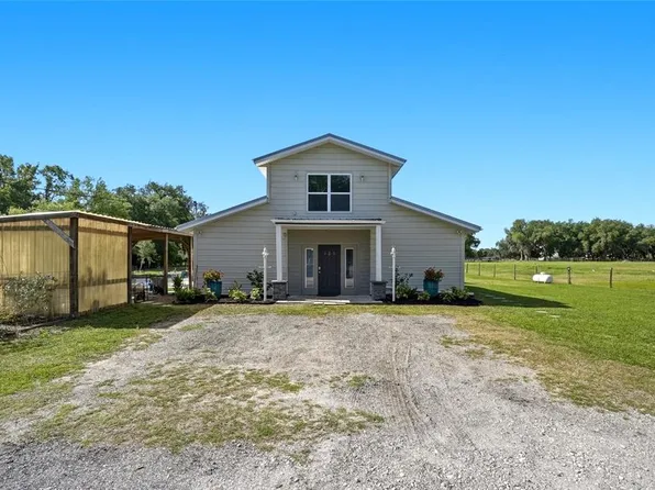 123 S Wiggins Rd, Plant City, FL 33566