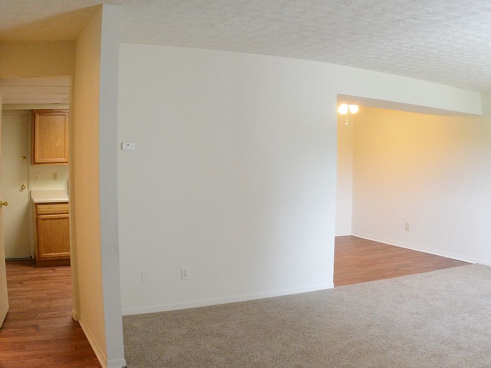 1st image of 2206 Woodhill Dr