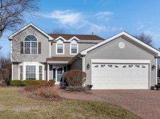 542 Braemar Ln, Barrington, IL 60010