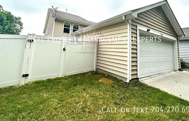 13102 Heath Grove Dr — Photo 20