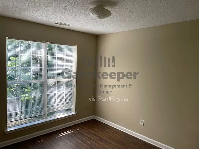 10564 Village Lndg — Photo 10