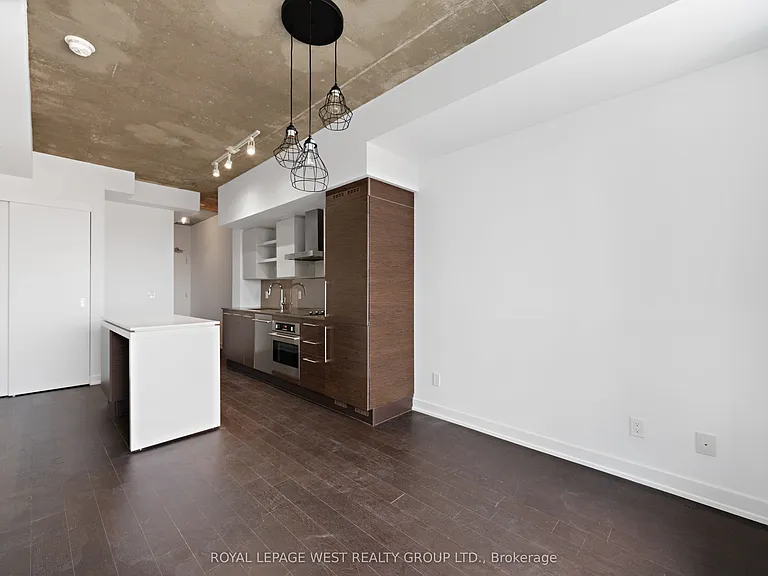 1030 King St W #835 — Photo 10