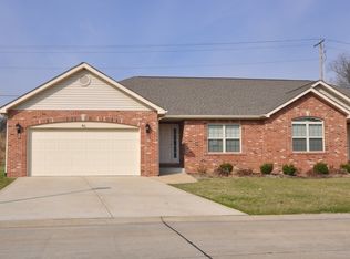 46 Oak Point Cir, Belleville, IL 62223