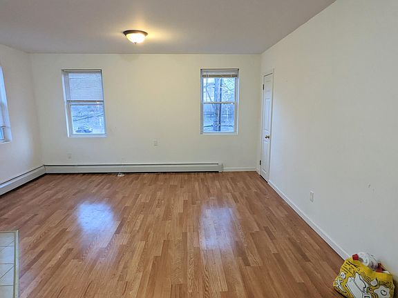 2nd image of 11157 44th Ave Floor 2