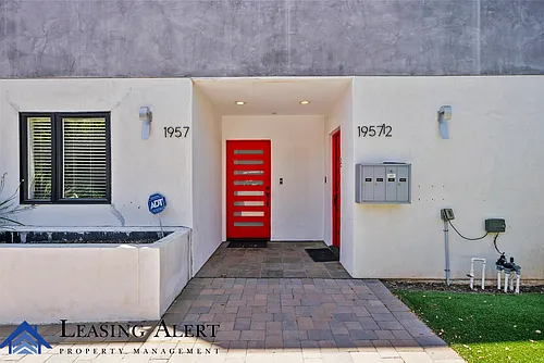 1957 1/2 Vista Del Mar Ave Photo 1
