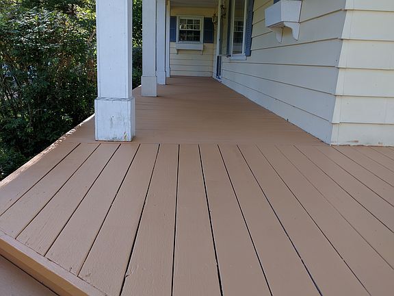 3rd image of 5489 Marilyn Dr