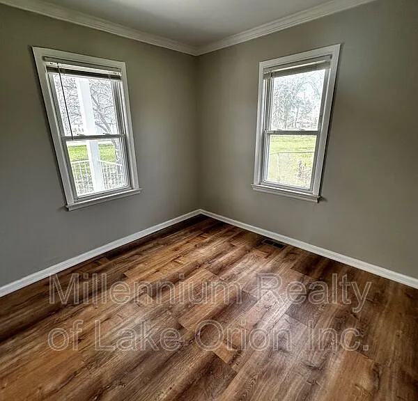 22622 Panama Ave — Photo 8