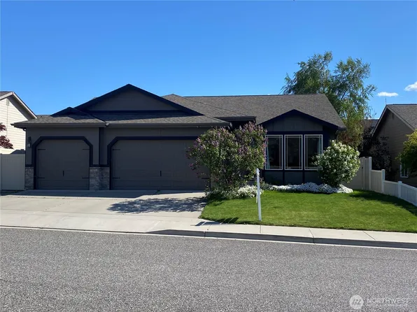 1426 Copper Loop, East Wenatchee, WA 98802