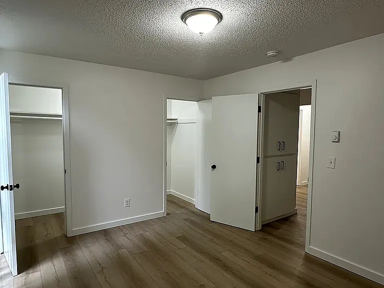 Westbay Apartments — Photo 11