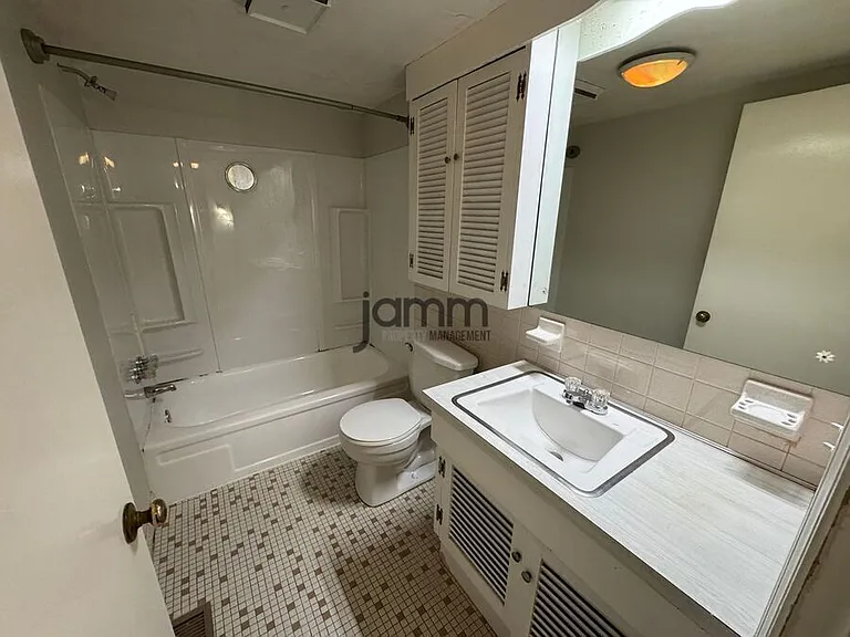 7025 Carriage Hill Dr #101 — Photo 11