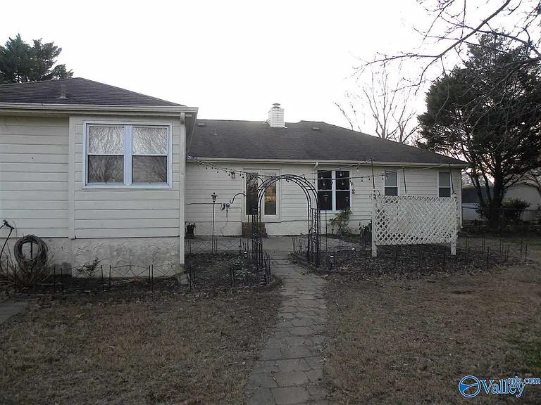 104 Prairie Ct — Photo 15