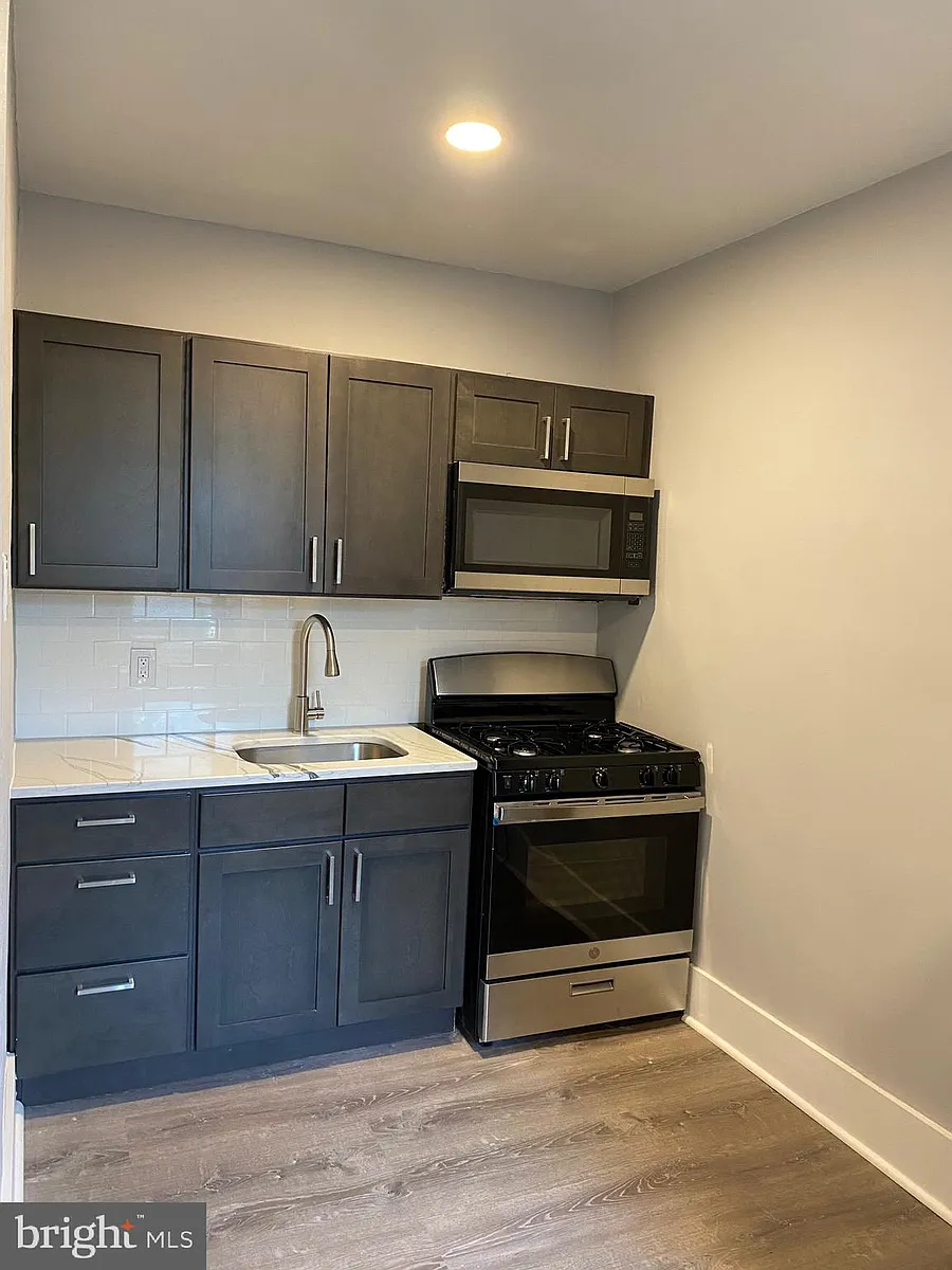 Building Photo - 45 E Cliveden St #49-401