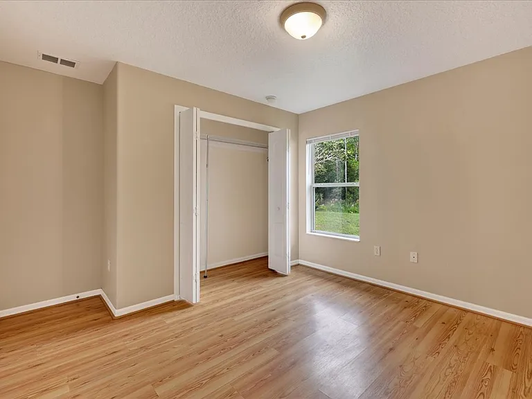 28 Princeton Ln — Photo 29