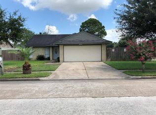 3827 Duquesne Ln, Pasadena, TX 77505
