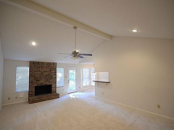 2nd image of 18723 Clover Glen Ln