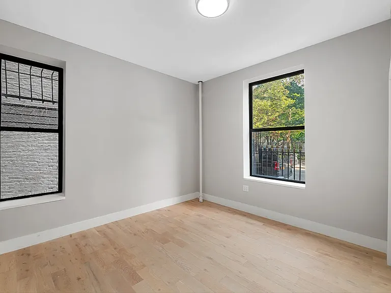 100 W 139th St #7 — Photo 7
