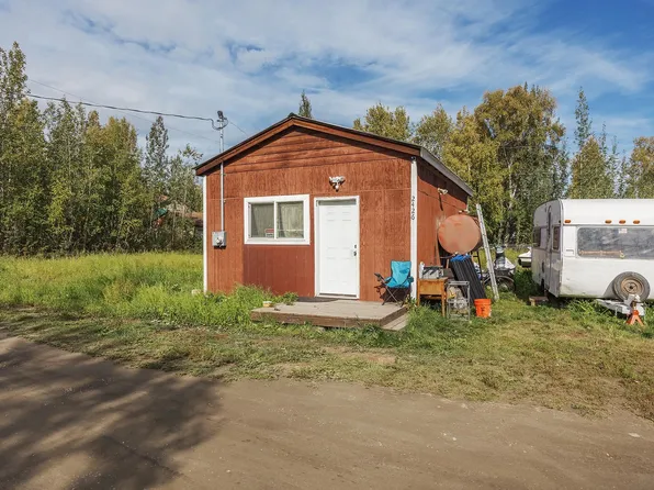 2426 Burtis Ave, North Pole, AK 99705