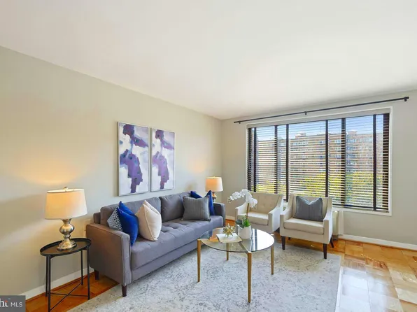 2501 Calvert St NW APT 602, Washington, DC 20008