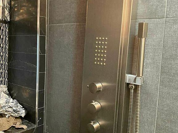 3rd image of 118 E 103rd St APT 8
