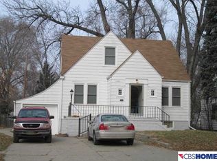 2860 Martin Ave, Omaha, NE 68112