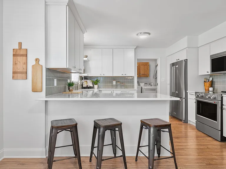 11218 W 115th St — Photo 33