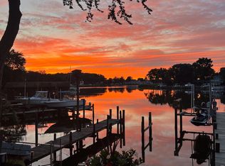 1890 Locust Rd, Pasadena, MD 21122